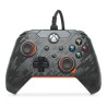 Control Alámbrico PDP Atomic Carbón Xbox PC Negro con Naranja